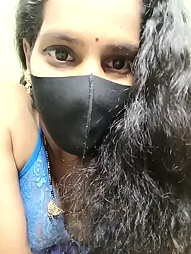 Desi Hot Queen online show from November 18, 5:14 pm