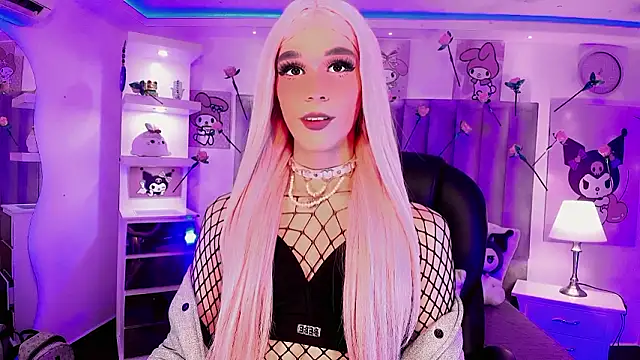 dearAlanaxxx online show from March 7, 9:22 pm