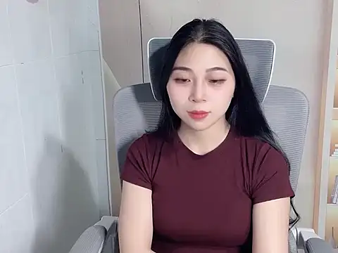 Lousii online show from December 4, 6:48 am