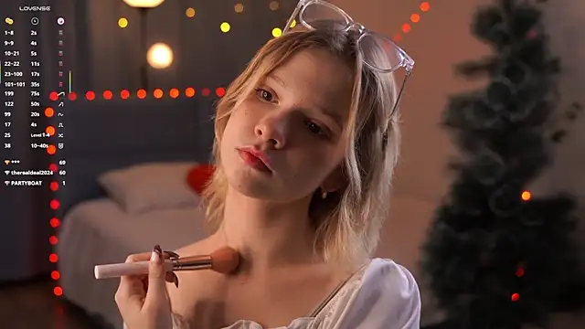 PhillisEsplin online show from December 22, 7:28 pm