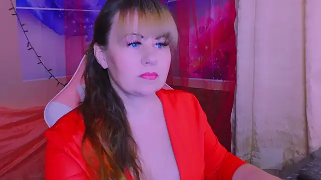 BESTLOLA online show from April 20, 9:01 am