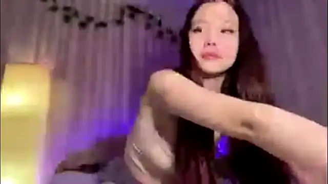 CutieSlim online show from March 23, 8:42 am