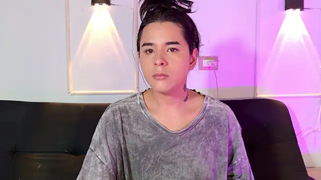 Angel-umbra online show from April 25, 7:44 pm