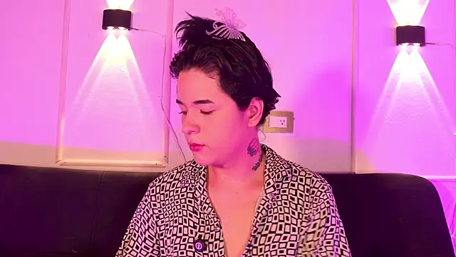 Angel-umbra online show from April 26, 7:55 pm