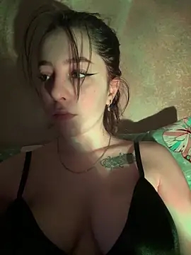 Anoraaa8A online show from April 23, 5:48 pm