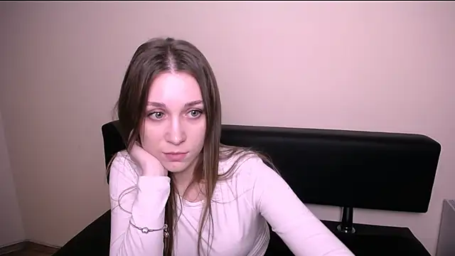 MillaTems  online show from November 27, 1:14 pm