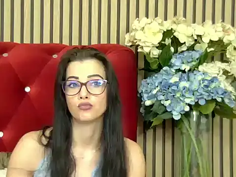 IvyCole online show from November 26, 7:09 am