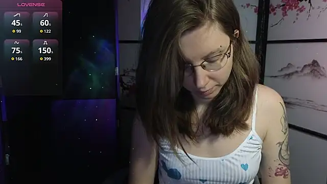 scarlettsrose online show from April 24, 1:36 pm