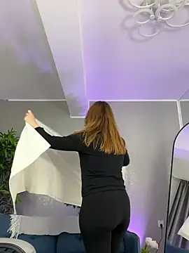 AmberRosewood online show from March 12, 4:48 am