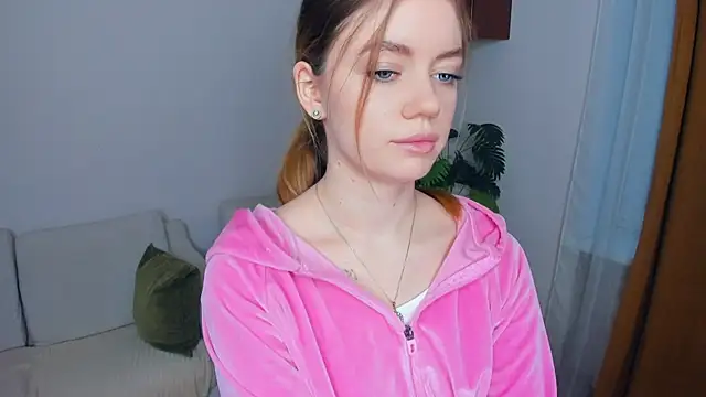 AngelesBenitz online show from January 13, 6:52 am