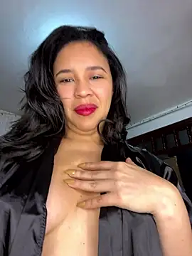 Esmerald 1111 online show from January 8, 11:25 am