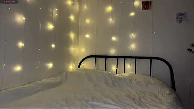 Selemene  online show from January 17, 7:10 pm