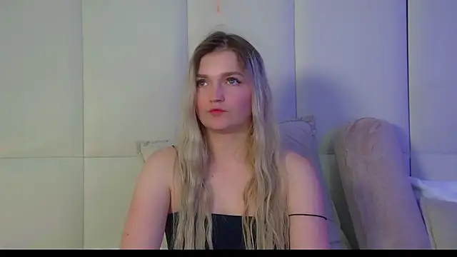 AnnyRaii online show from November 24, 8:05 am