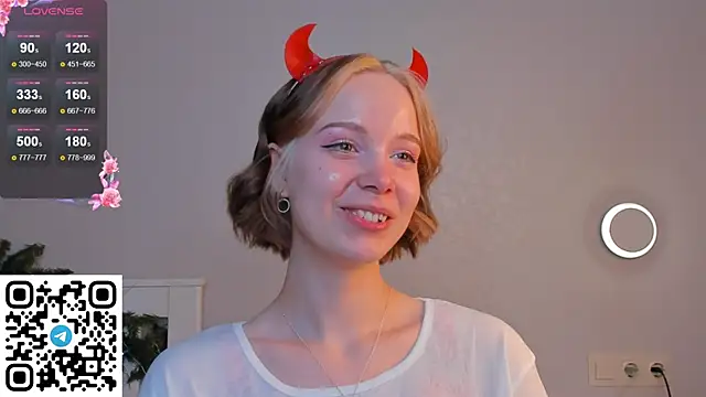 UmbraVelour online show from January 8, 5:50 pm