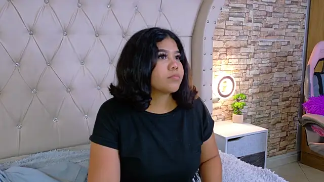 Amanda Mooree online show from April 28, 3:21 am