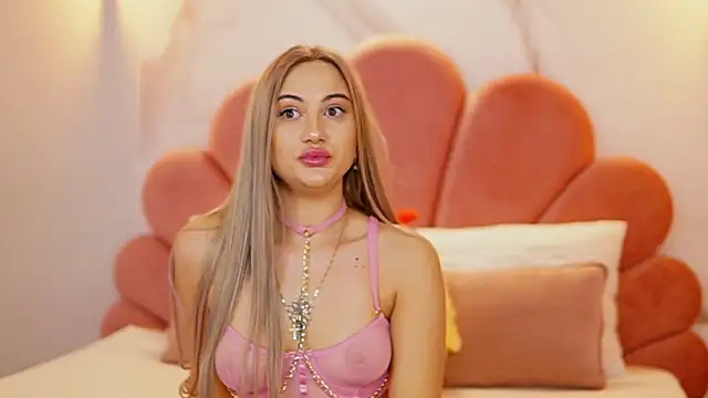 Chloe GraceeX online show from December 2, 11:51 pm