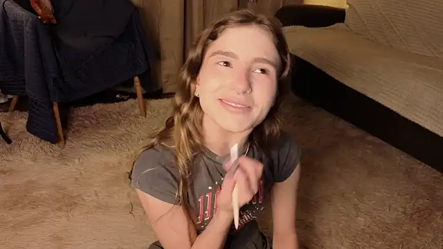 RozanneJordan online show from April 21, 6:15 pm