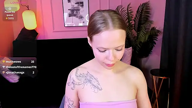 lucy loy online show from April 26, 4:27 pm