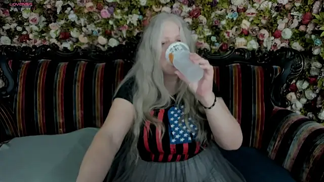 mariabelladonna online show from April 22, 10:29 pm