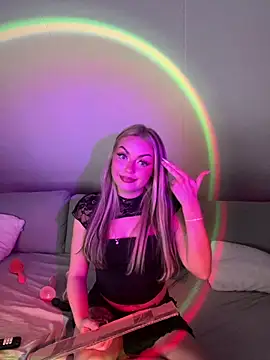 linafuntime online show from March 6, 8:15 pm