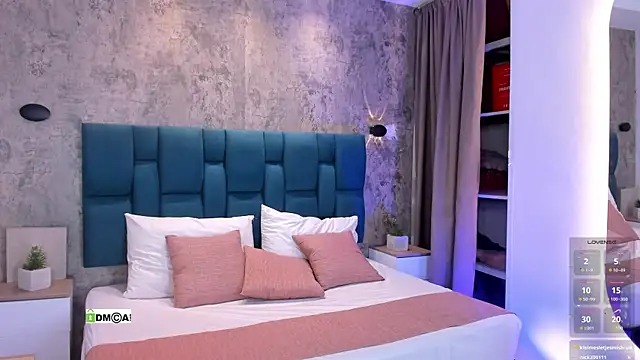 Gabyjackson1 online show from April 23, 12:29 pm