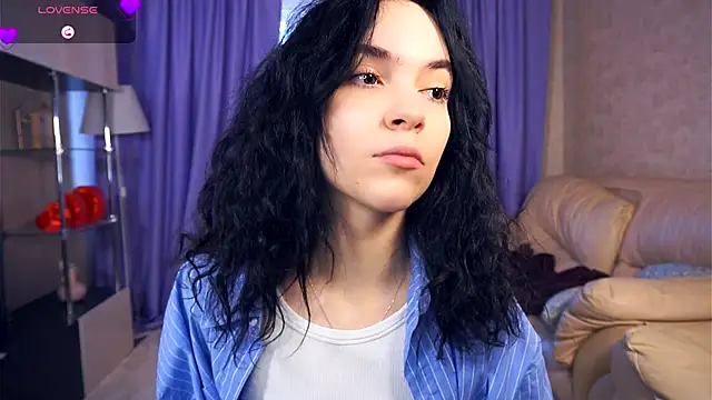 LorrieWilcinski online show from November 23, 7:54 am