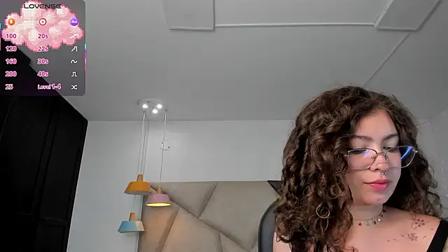 MarieTaylor  online show from March 19, 12:04 am