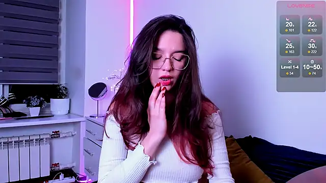 miabellee online show from November 24, 7:49 pm