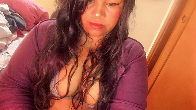 ebonycamelia online show from June 19, 7:28 pm