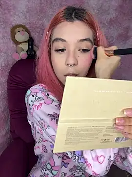 Valen-Foxx1 online show from April 17, 4:47 am