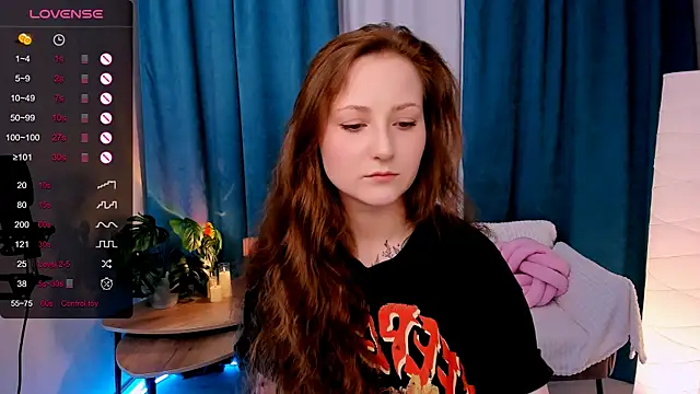 velvet cherry  online show from January 16, 9:38 am