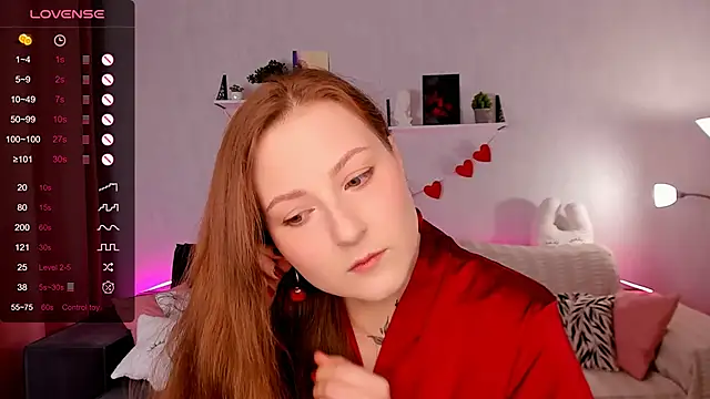 velvet cherry  online show from December 4, 9:00 am