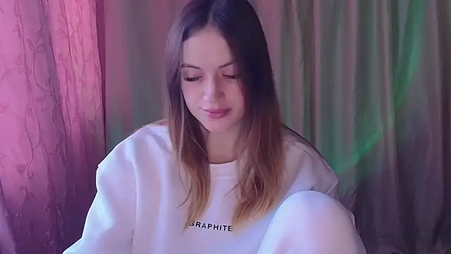 Illa May online show from March 9, 10:40 am