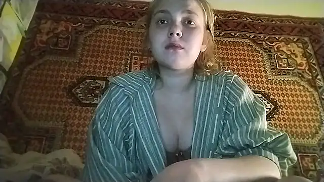 KikiBang online show from February 22, 6:53 pm