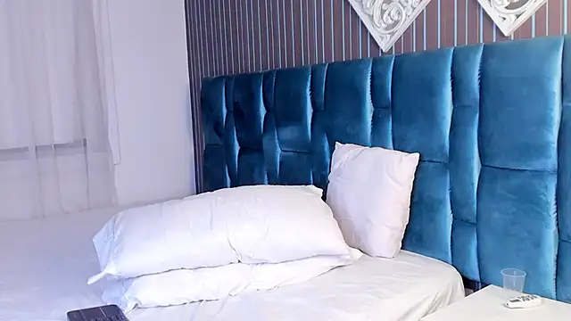 DaimondJohnson online show from November 28, 9:40 pm