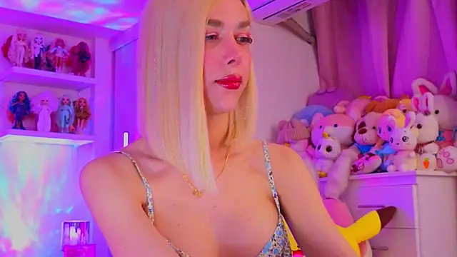 MadamBarbiee online show from March 6, 10:49 pm