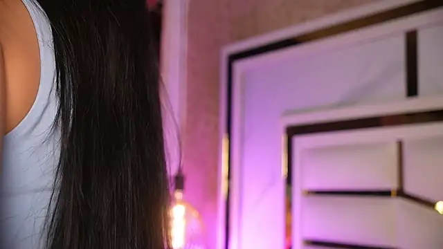 luciana agudelo online show from April 23, 7:16 pm