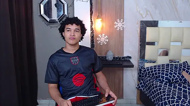 sweett love  online show from January 15, 6:19 am