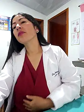 JustSamantha  online show from March 27, 11:55 am