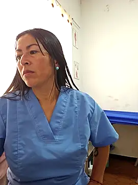 JustSamantha  online show from April 24, 12:41 pm