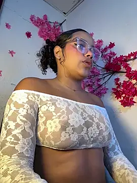 chleo rosse online show from April 21, 4:08 am