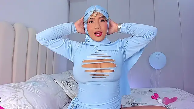 Amira-Zahra online show from April 22, 10:07 pm