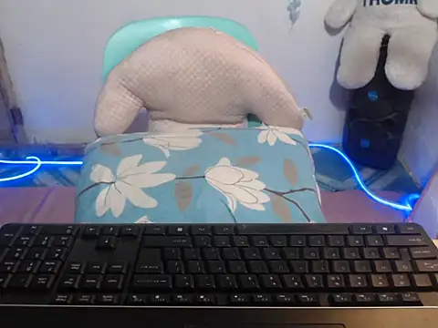 PUSOMOMMY PALANGGA online show from December 18, 1:16 pm