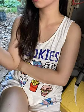 XndSeraphina online show from April 25, 9:56 am