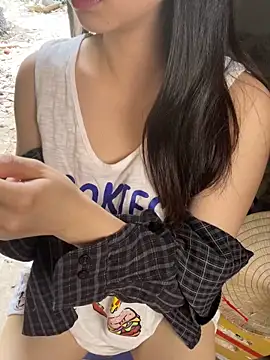 XndSeraphina online show from April 20, 4:48 am