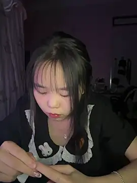 Kiee-lee online show from April 22, 7:00 pm