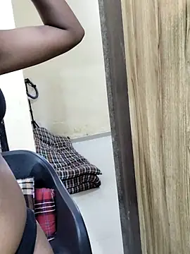 Simran 0011 online show from December 18, 3:11 am