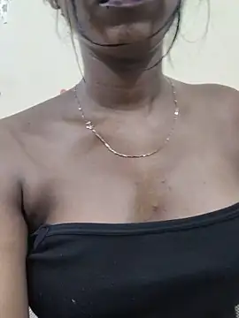 Simran 0011 online show from June 5, 10:27 pm