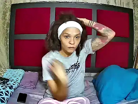 Cadence28 online show from April 19, 8:55 pm