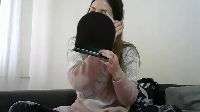 Erii18 online show from February 3, 12:32 pm